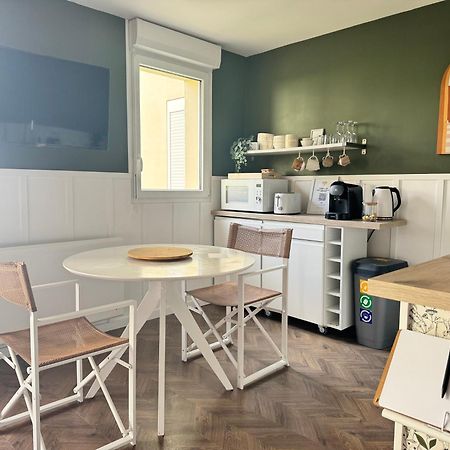 קורסיי-סור-מר Studio La Petite Oasis- Ideal Couple - Calme - Balcon Sud - Lumineux - 10Min Du Centre & Plage - Proche Centre Juno Beach - Wifi מראה חיצוני תמונה